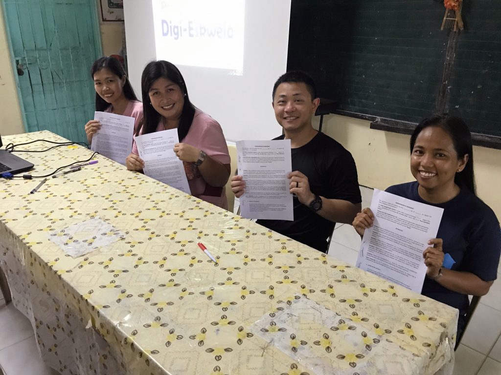 We also signed a MOU between Tiwala Kids and Communities and Puro Elementary School to expand Project Digi-Eskwela.